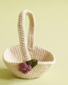 Easter Basket (Crochet)