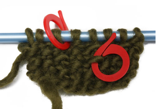 Open Stitch Marker while Knitting