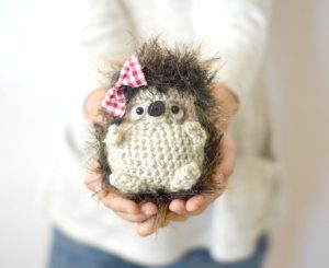 Hedgehog-Free-Crochet-Pattern--1024x836