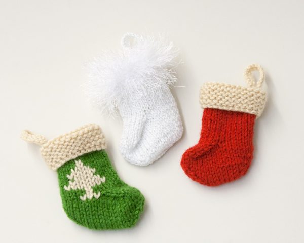 Garter Cuff Stocking Ornaments (Knit)