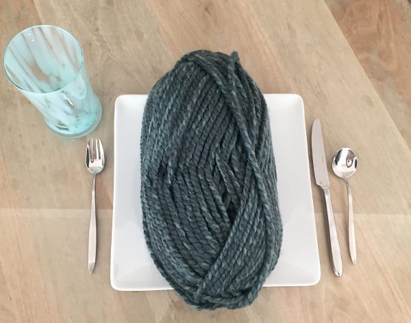 Wool-Ease Thick & Quick Bonus Bundle in plate