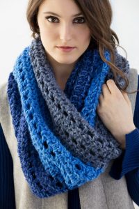 Three Color Tonal Cowl Crochet