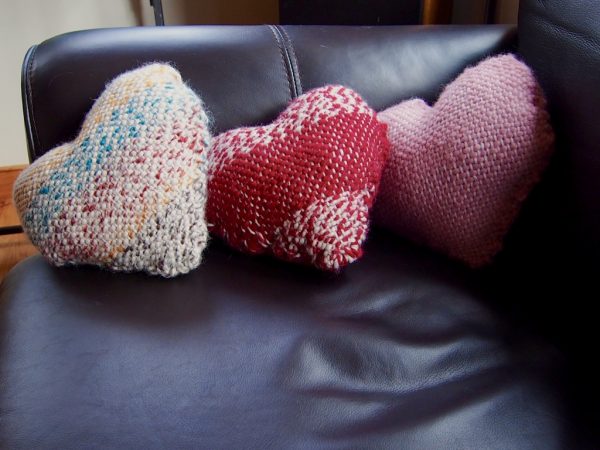 heart-pillows-couch