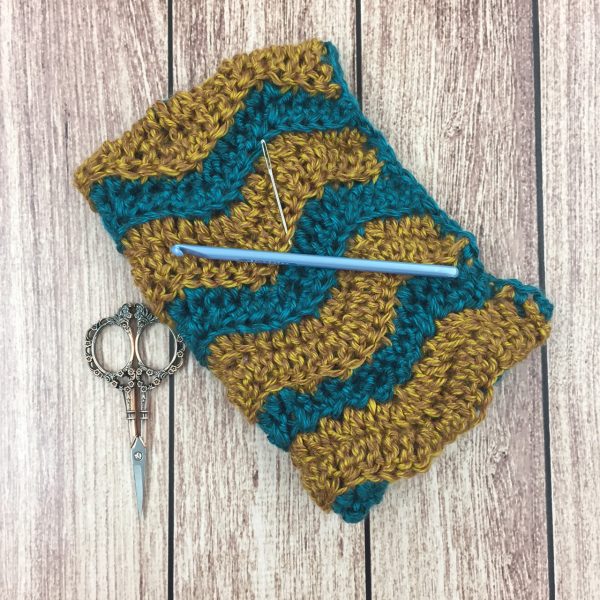 Crochet Cowl with Scissors and Needle