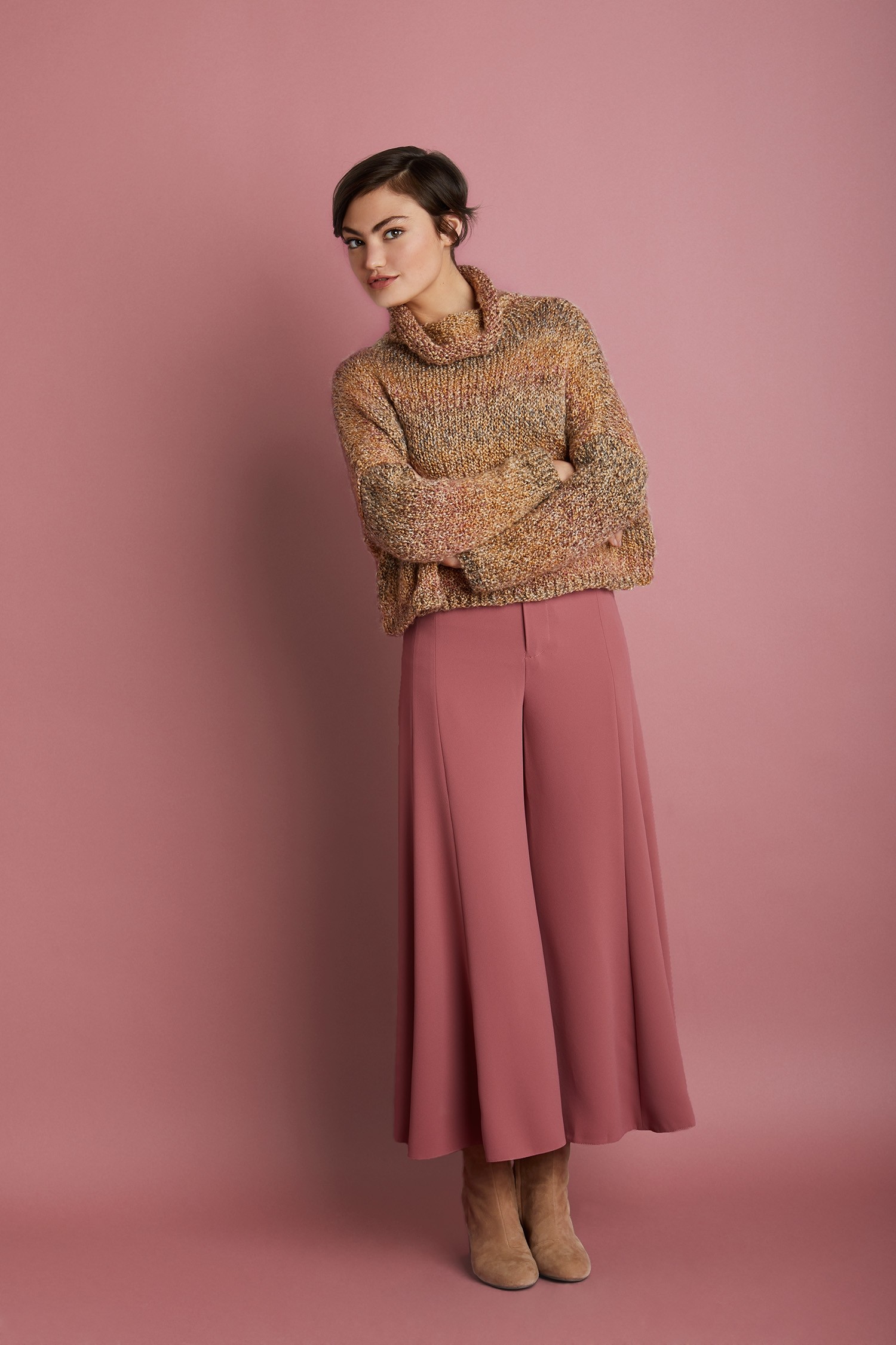 Boxy Cropped Pullover (Knit) - Lion. cropped boxy sweater. 