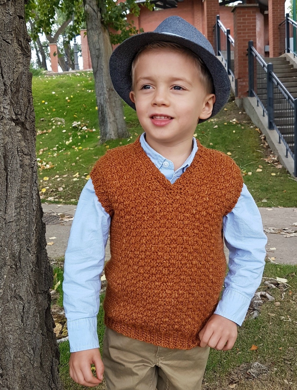 Summit Kids Sweater Vest (Crochet Kit)