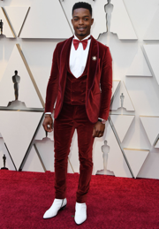 For Oscar night, men wear stunning three-piece suits