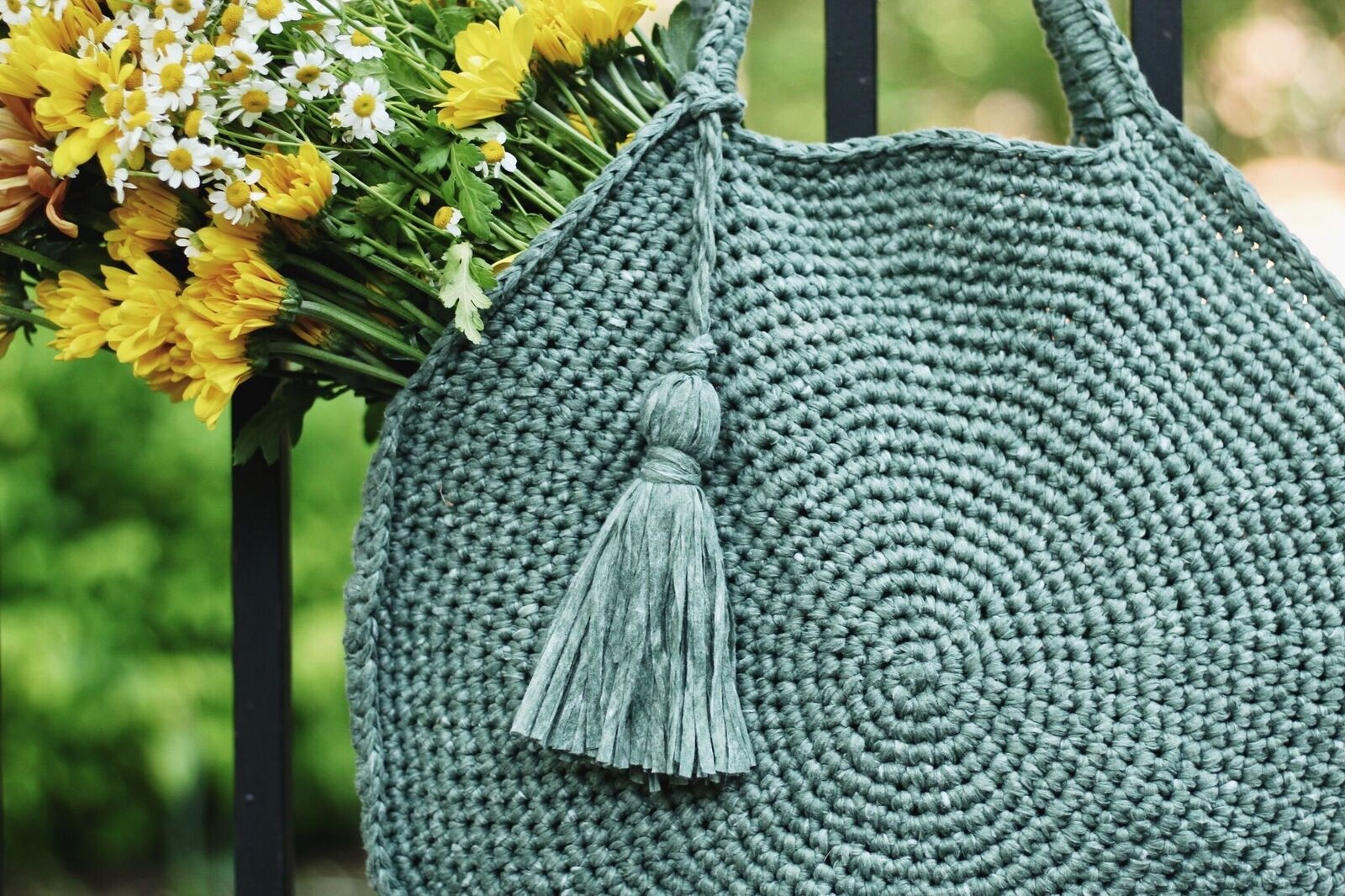 Close up of Capri Circle Bag Crochet Kit