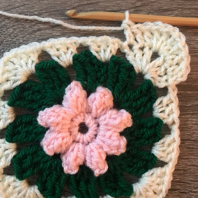How to Crochet A Floral Granny Square